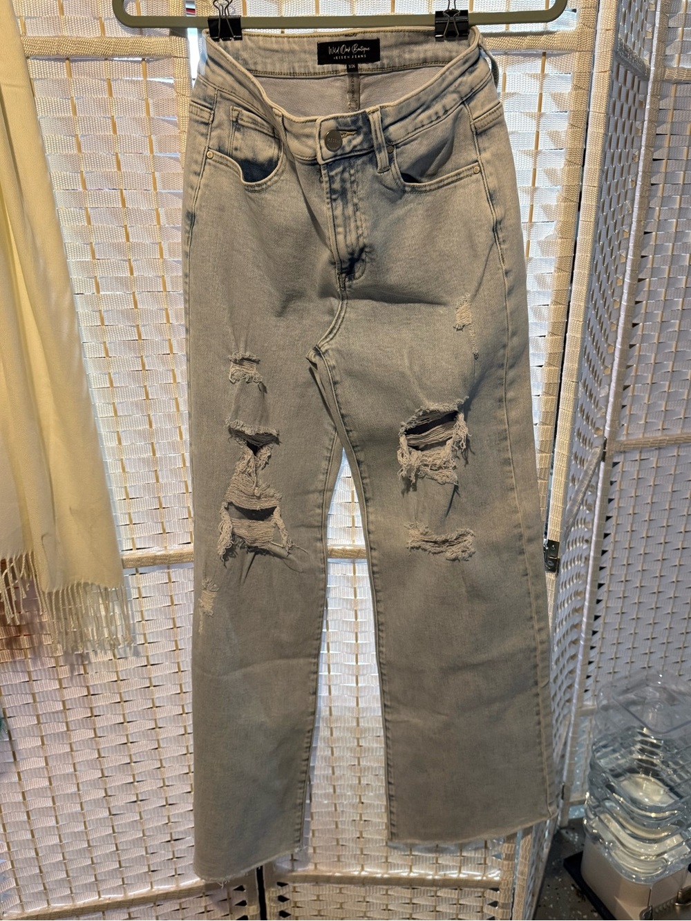 Risen Distressed High-Rise Straight